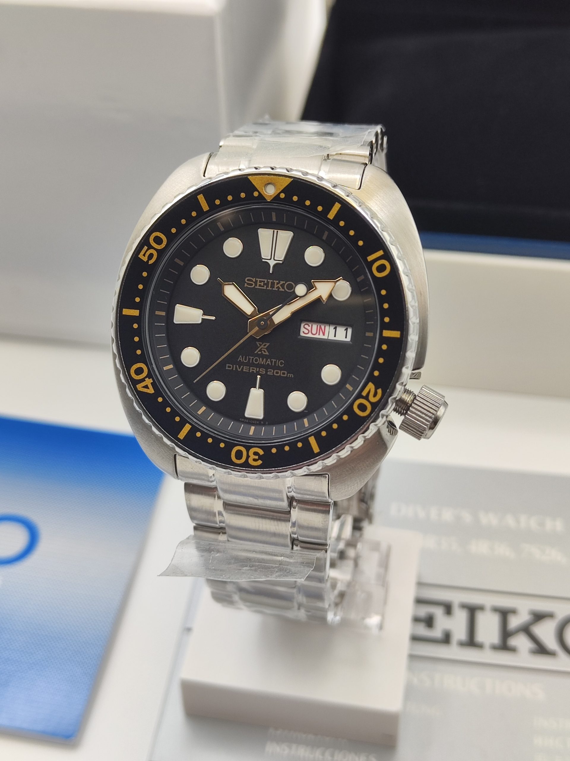Seiko Turtle SRP775K1 Nero Oro Nuovo Full Set
